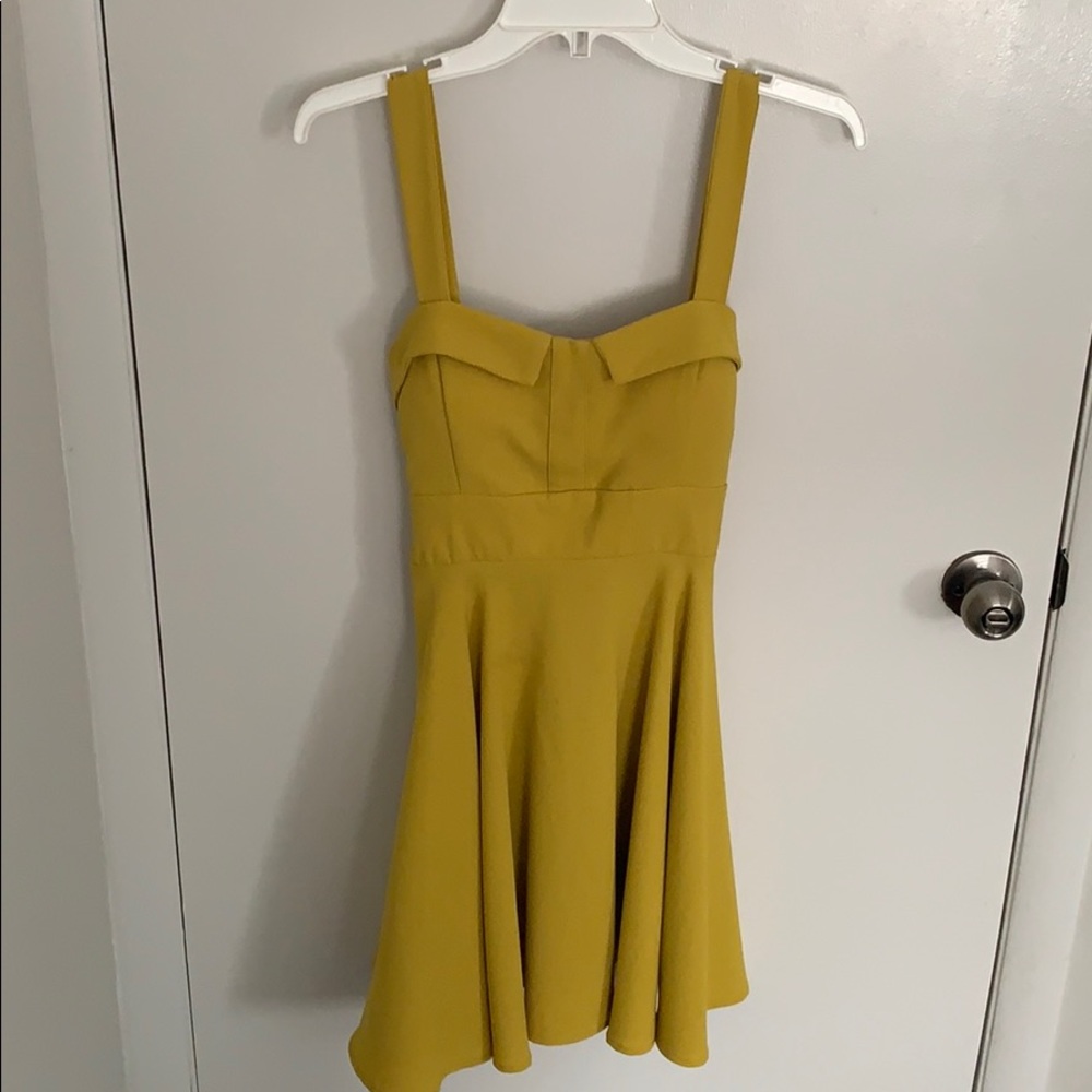 Cute yellow sundress